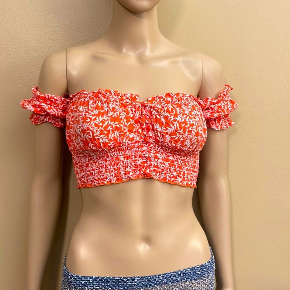 Ruby and Jenna crop top must have every girl needs 10😎🤔🥰